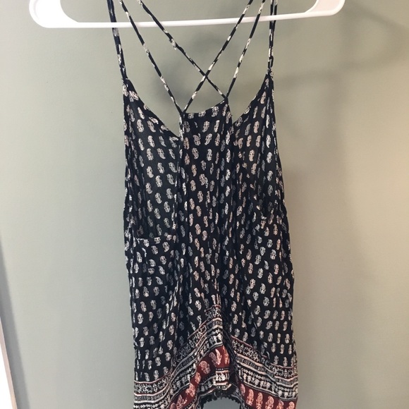 Spaghetti strap tank top - Picture 2 of 5